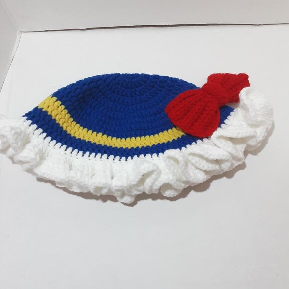 Hand-Crocheted Snow White  Bucket Hats New
